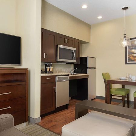 Homewood Suites By Hilton St. Petersburg Κλιαργουότερ Εξωτερικό φωτογραφία