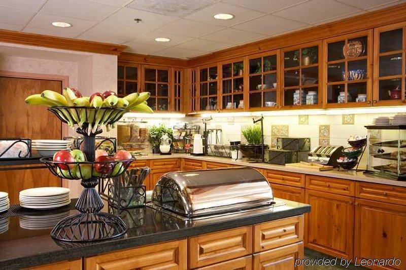 Homewood Suites By Hilton St. Petersburg Κλιαργουότερ Εστιατόριο φωτογραφία