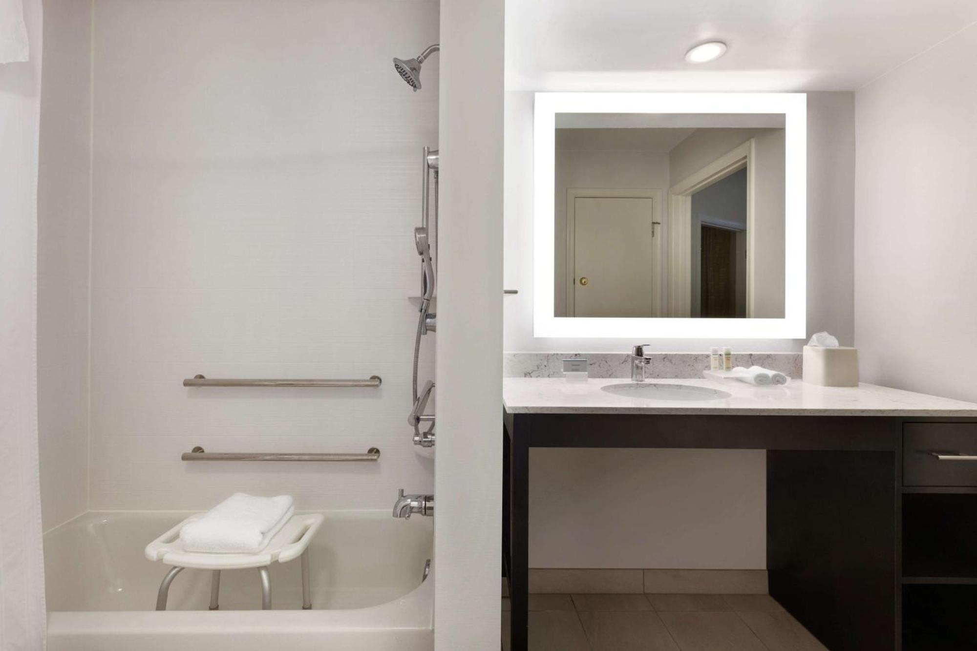 Homewood Suites By Hilton St. Petersburg Κλιαργουότερ Εξωτερικό φωτογραφία
