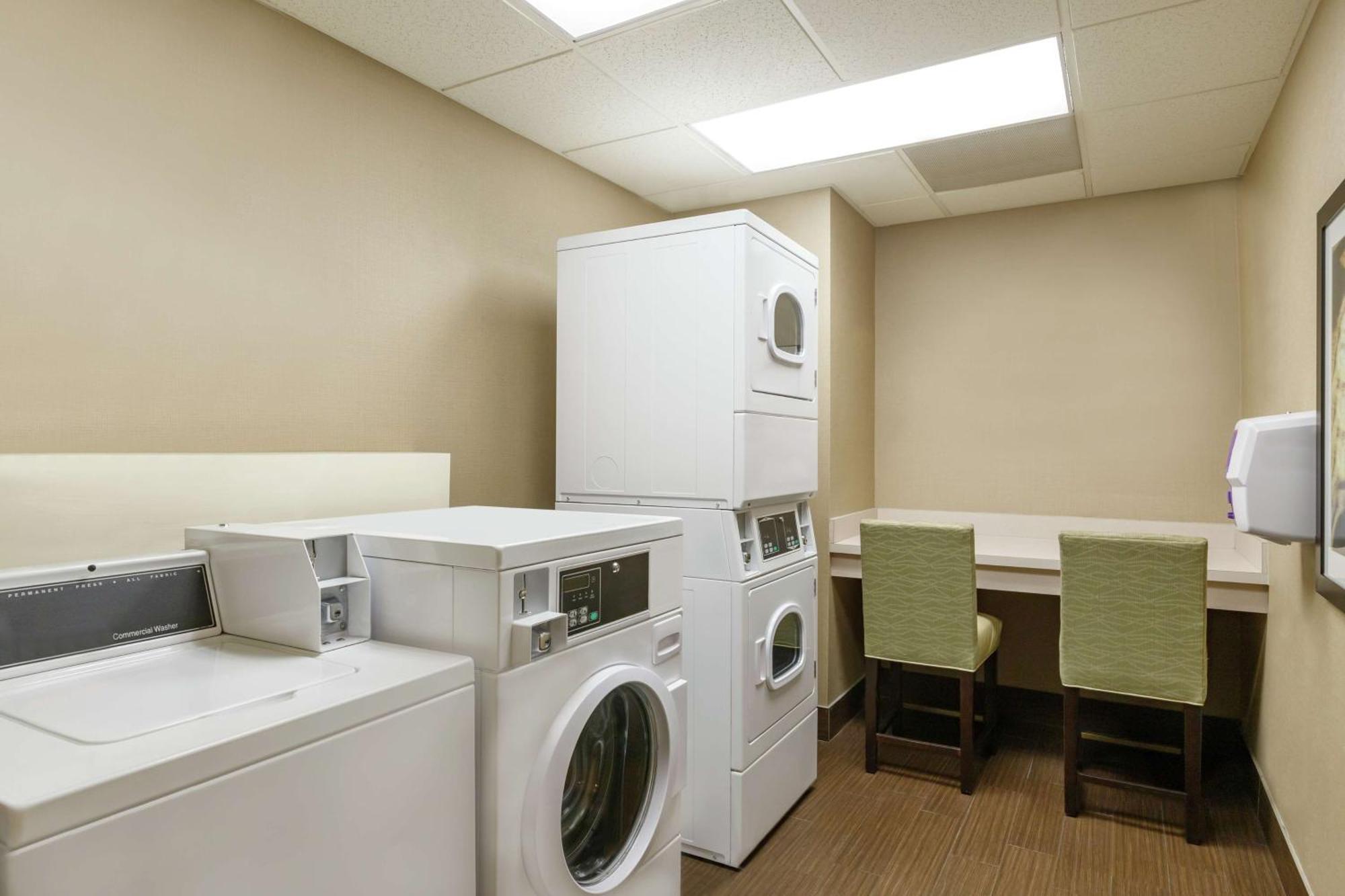Homewood Suites By Hilton St. Petersburg Κλιαργουότερ Εξωτερικό φωτογραφία