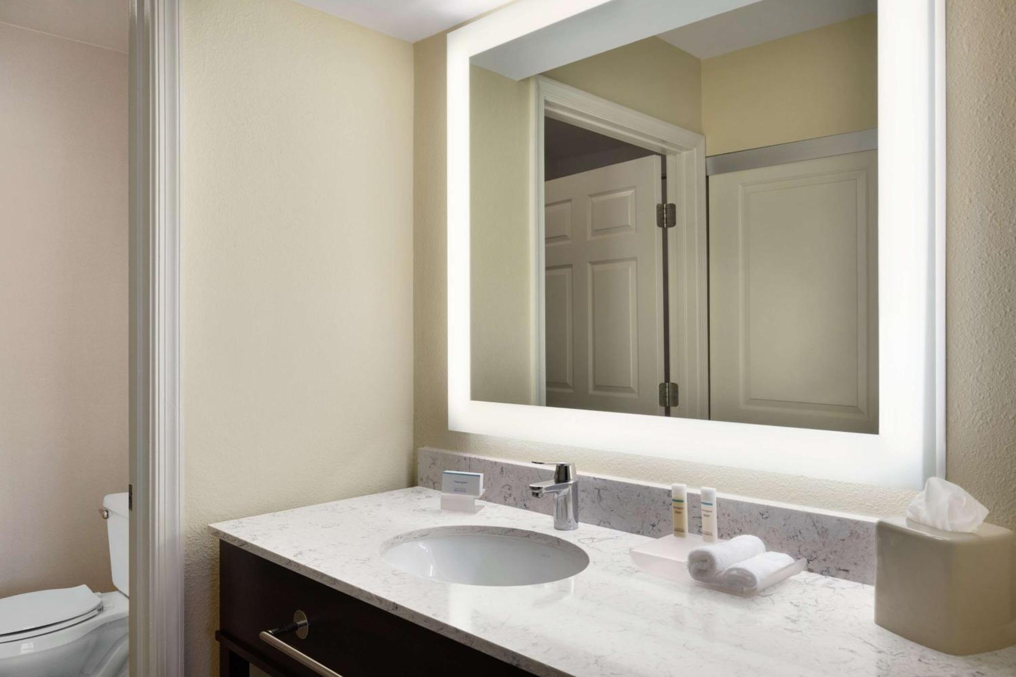 Homewood Suites By Hilton St. Petersburg Κλιαργουότερ Εξωτερικό φωτογραφία