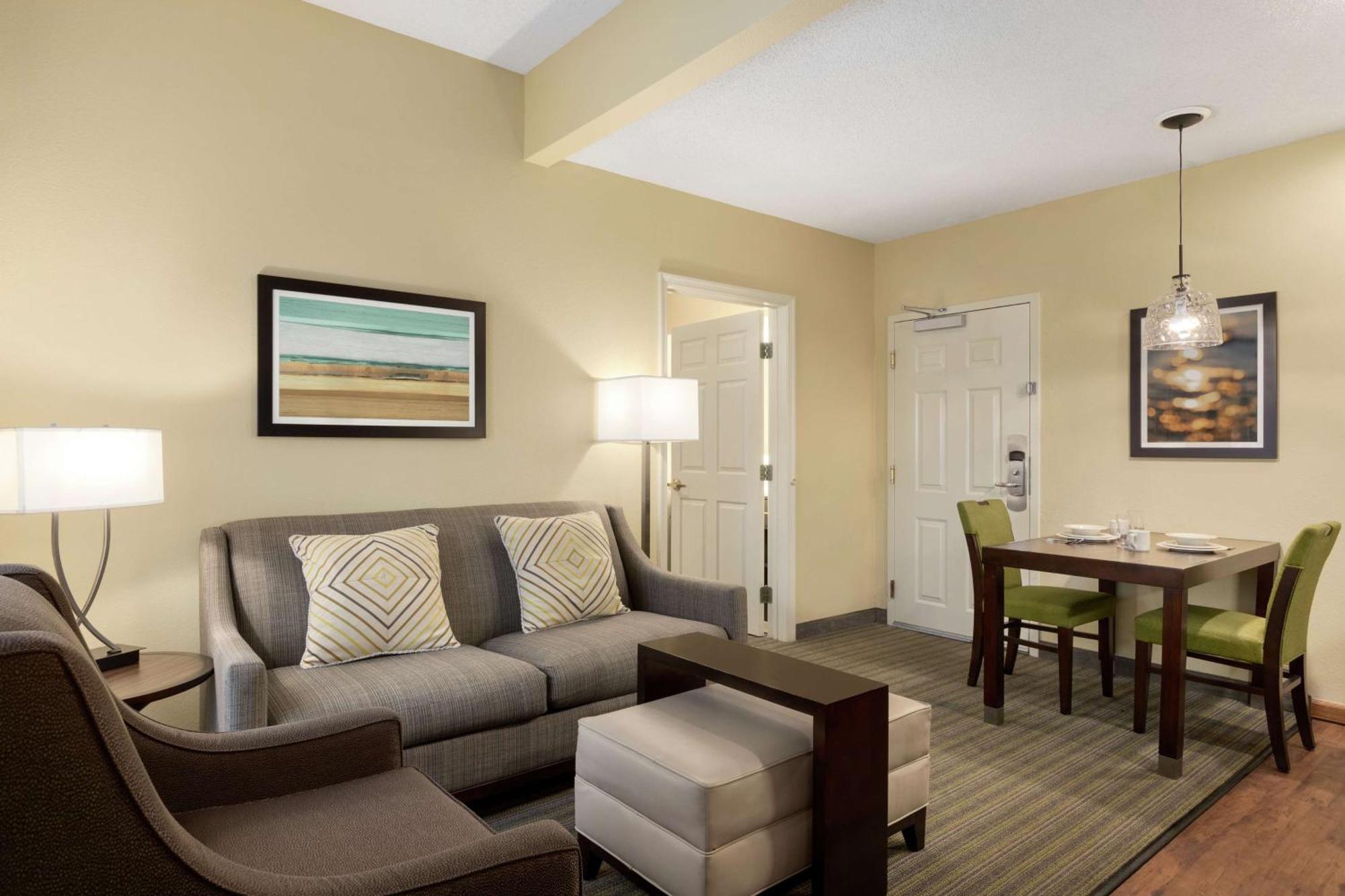 Homewood Suites By Hilton St. Petersburg Κλιαργουότερ Εξωτερικό φωτογραφία