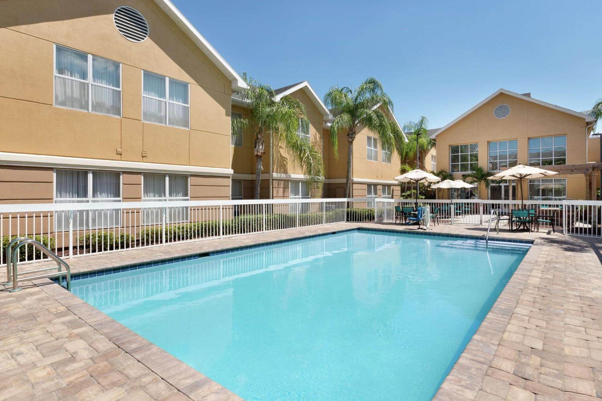 Homewood Suites By Hilton St. Petersburg Κλιαργουότερ Εξωτερικό φωτογραφία