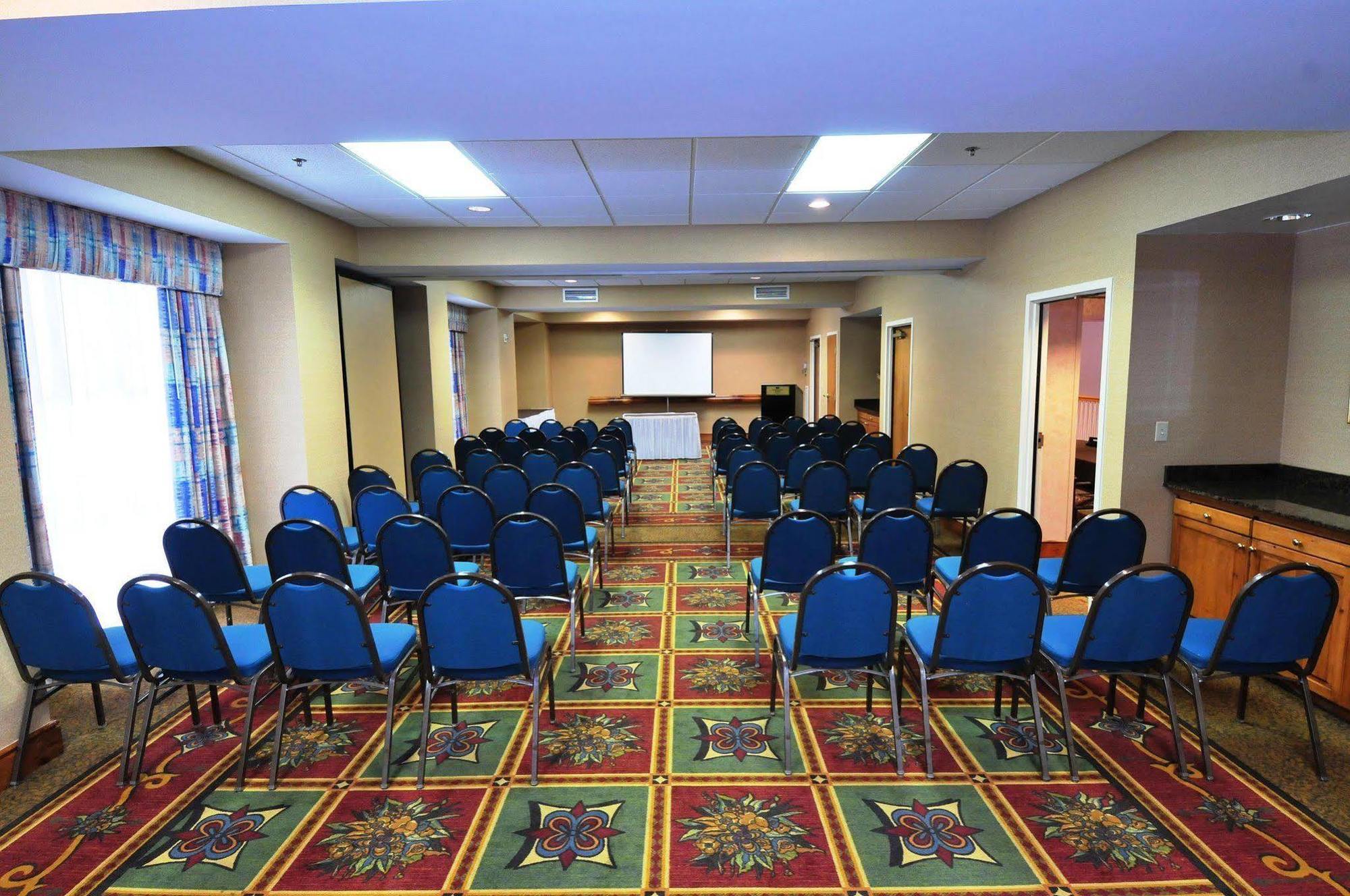 Homewood Suites By Hilton St. Petersburg Κλιαργουότερ Επιχειρήσεις φωτογραφία